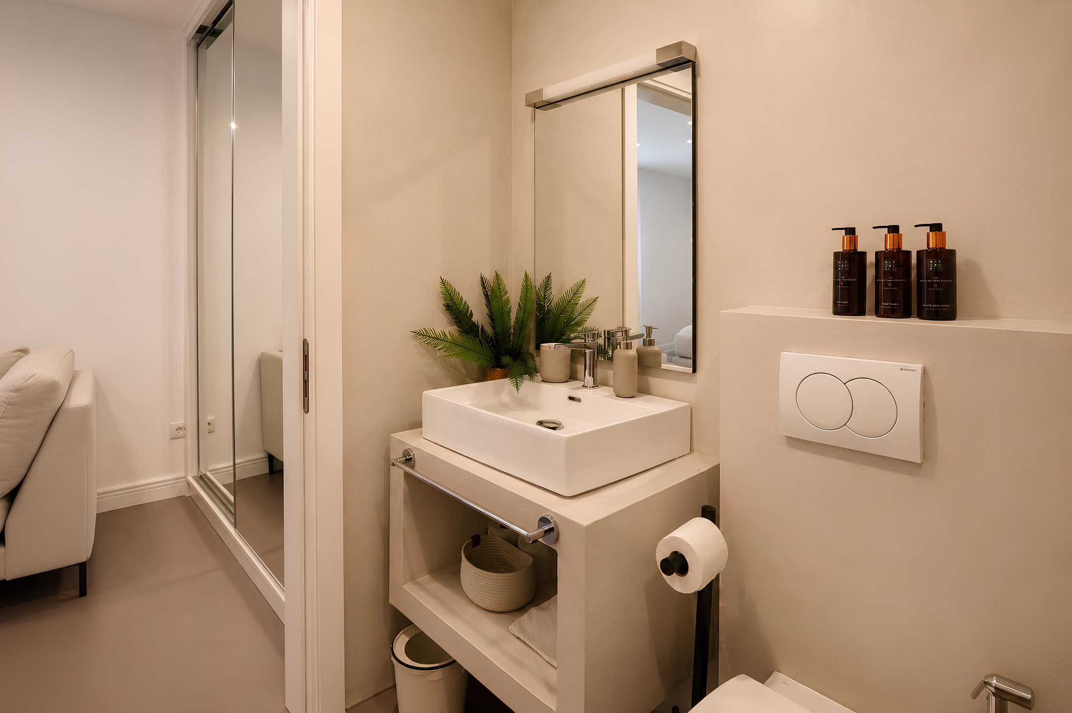 Villa Yolo bathroom