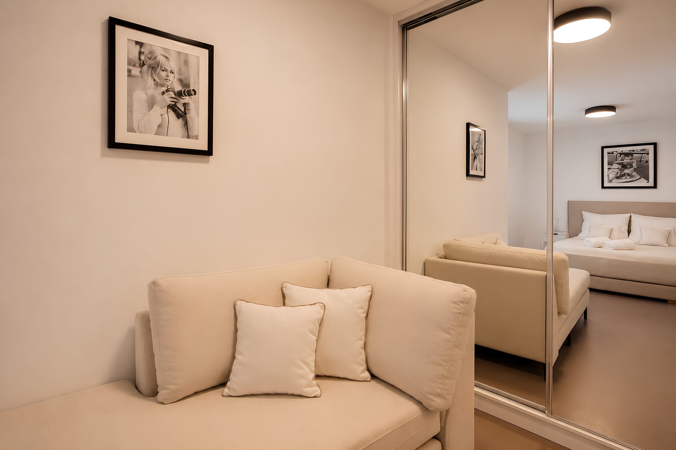 Villa Yolo bedroom