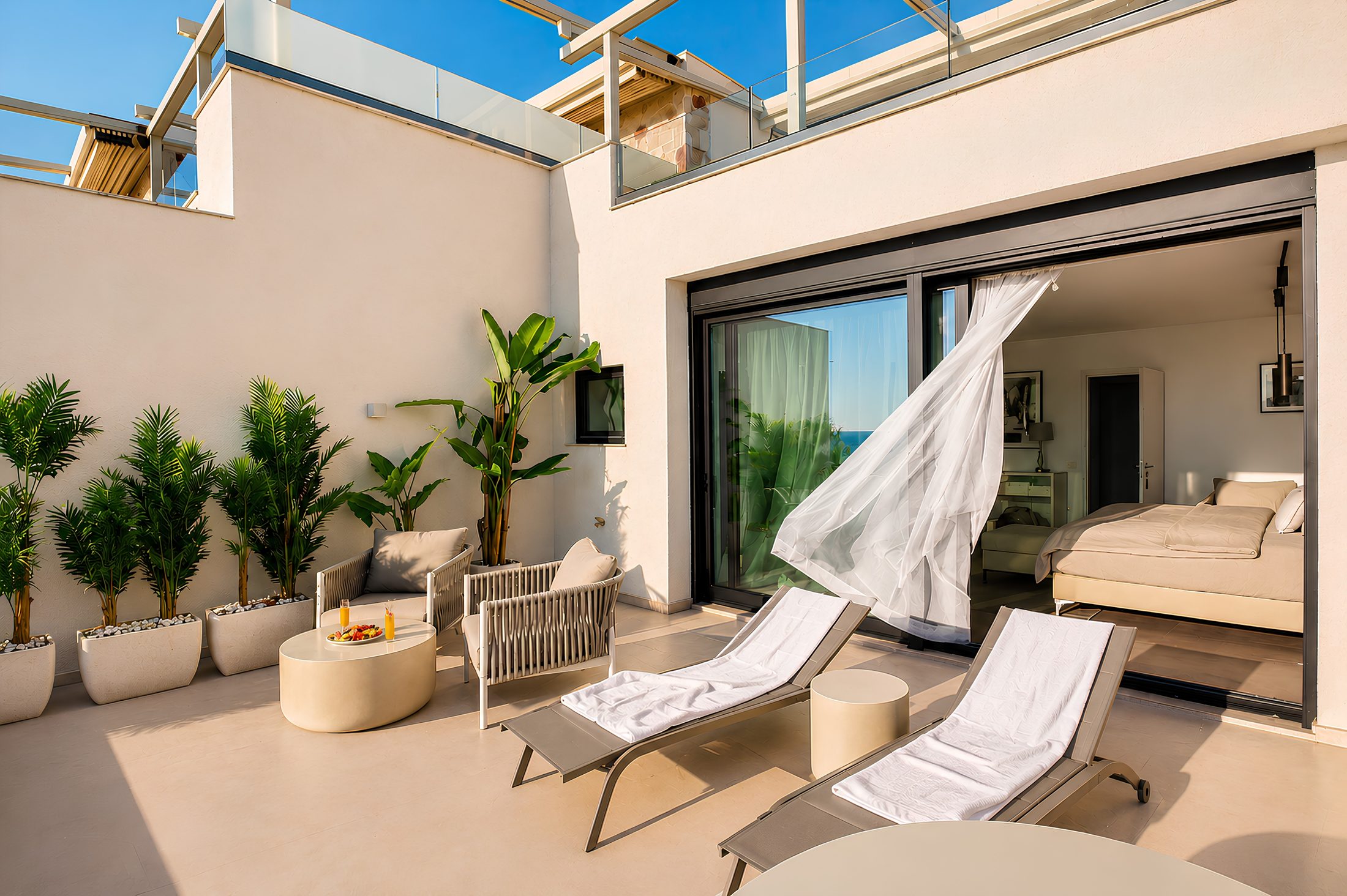 Villa Yolo pool and sea-view terrace
