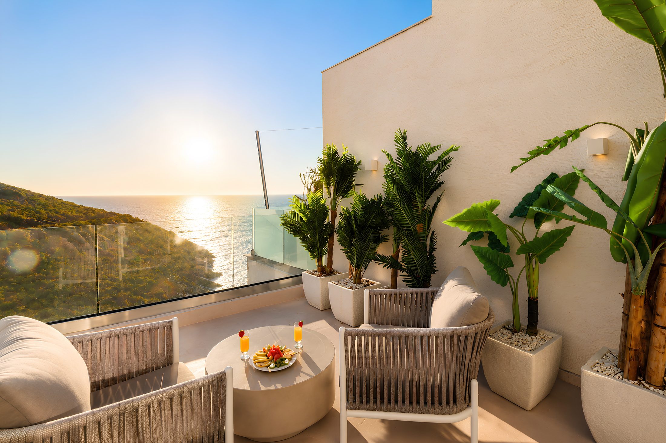 Villa Yolo pool and sea-view terrace