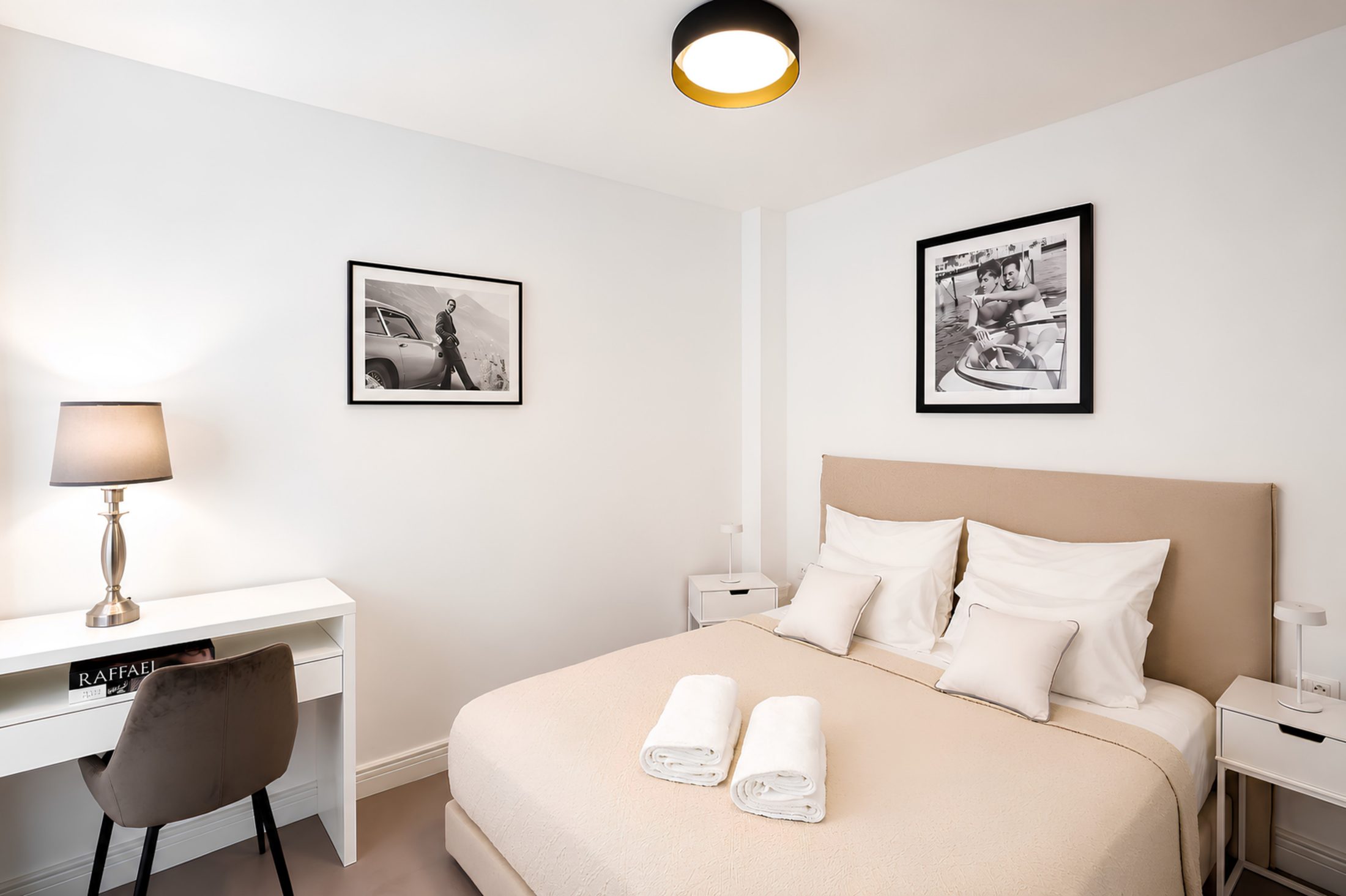 Villa Yolo bedroom