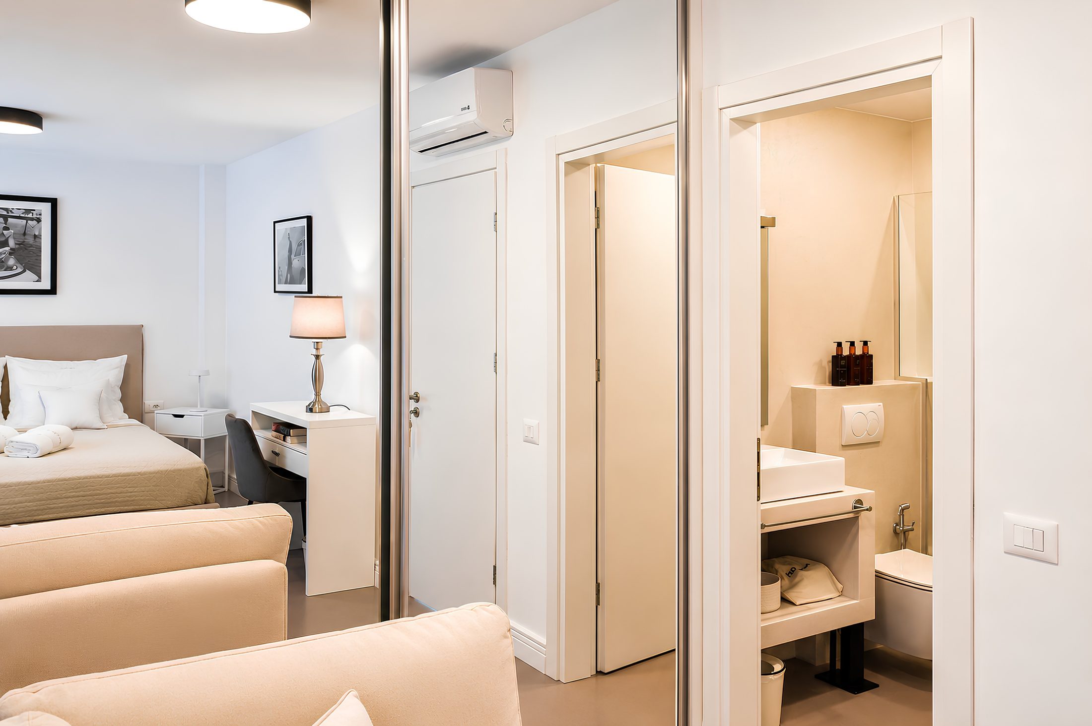 Villa Yolo bedroom