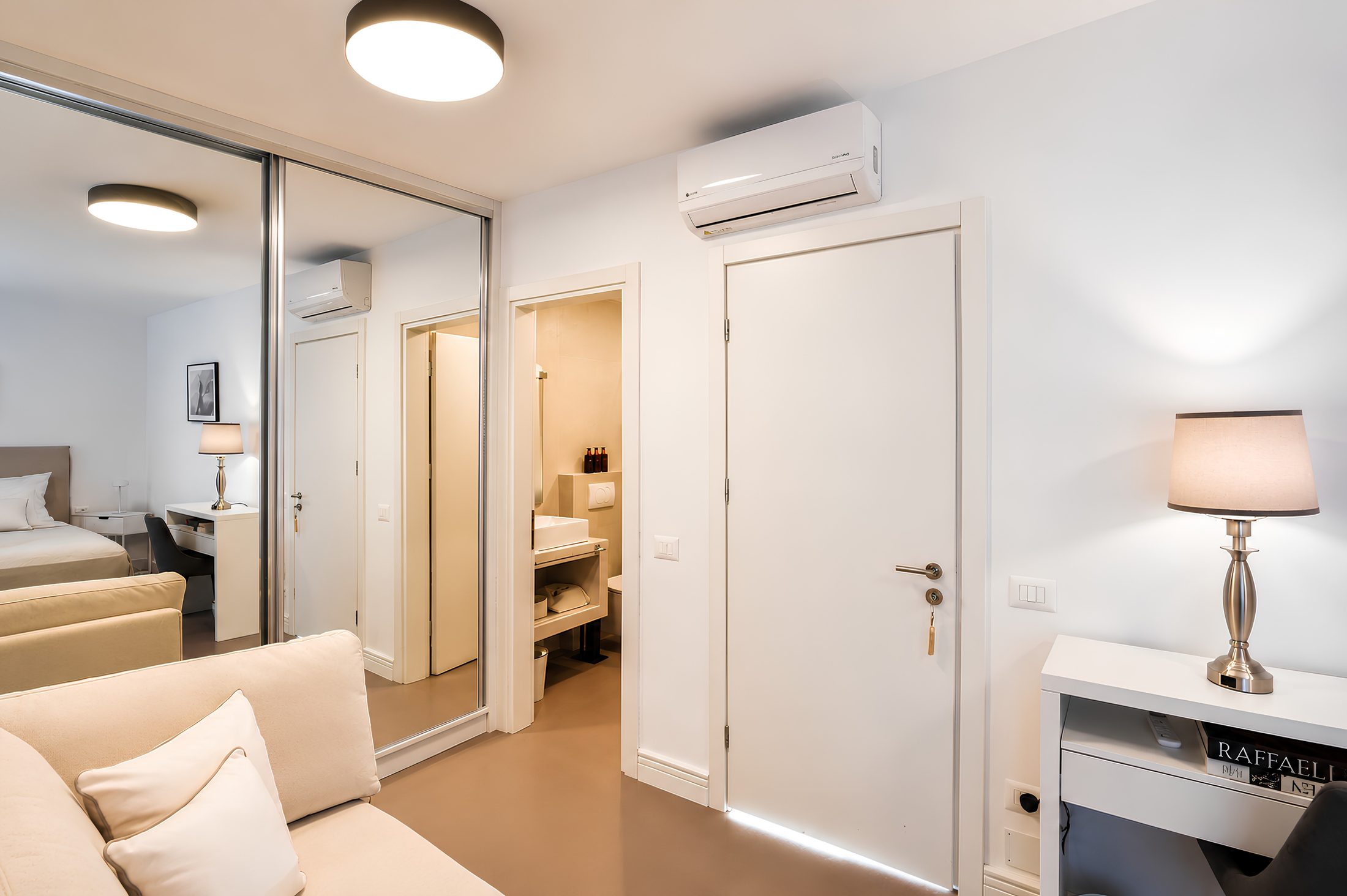 Villa Yolo bedroom
